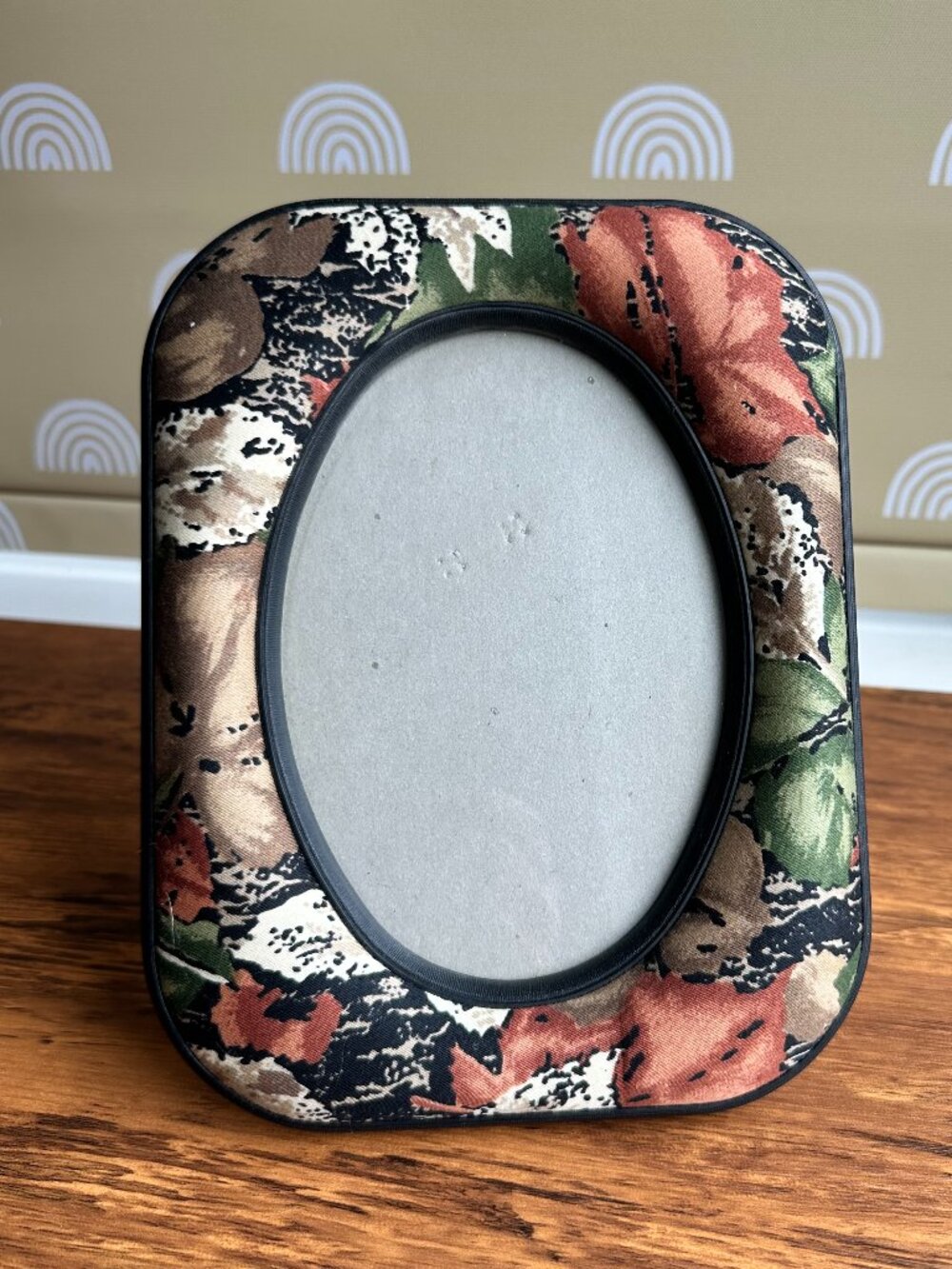 Vintage Fall Leaf Camo Print Picture Frame 5x7 Oval Opening Autumn Huntingcore